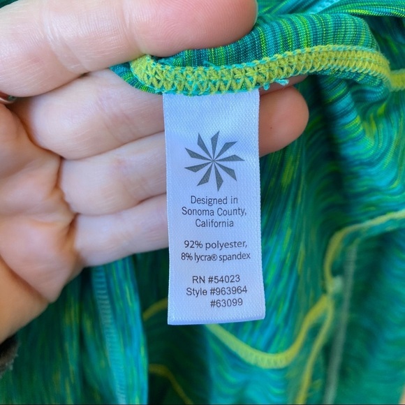 Athleta Pop Space Dye Reflective Long Sleeve Half Zip Pullover Top - Picture 8 of 11